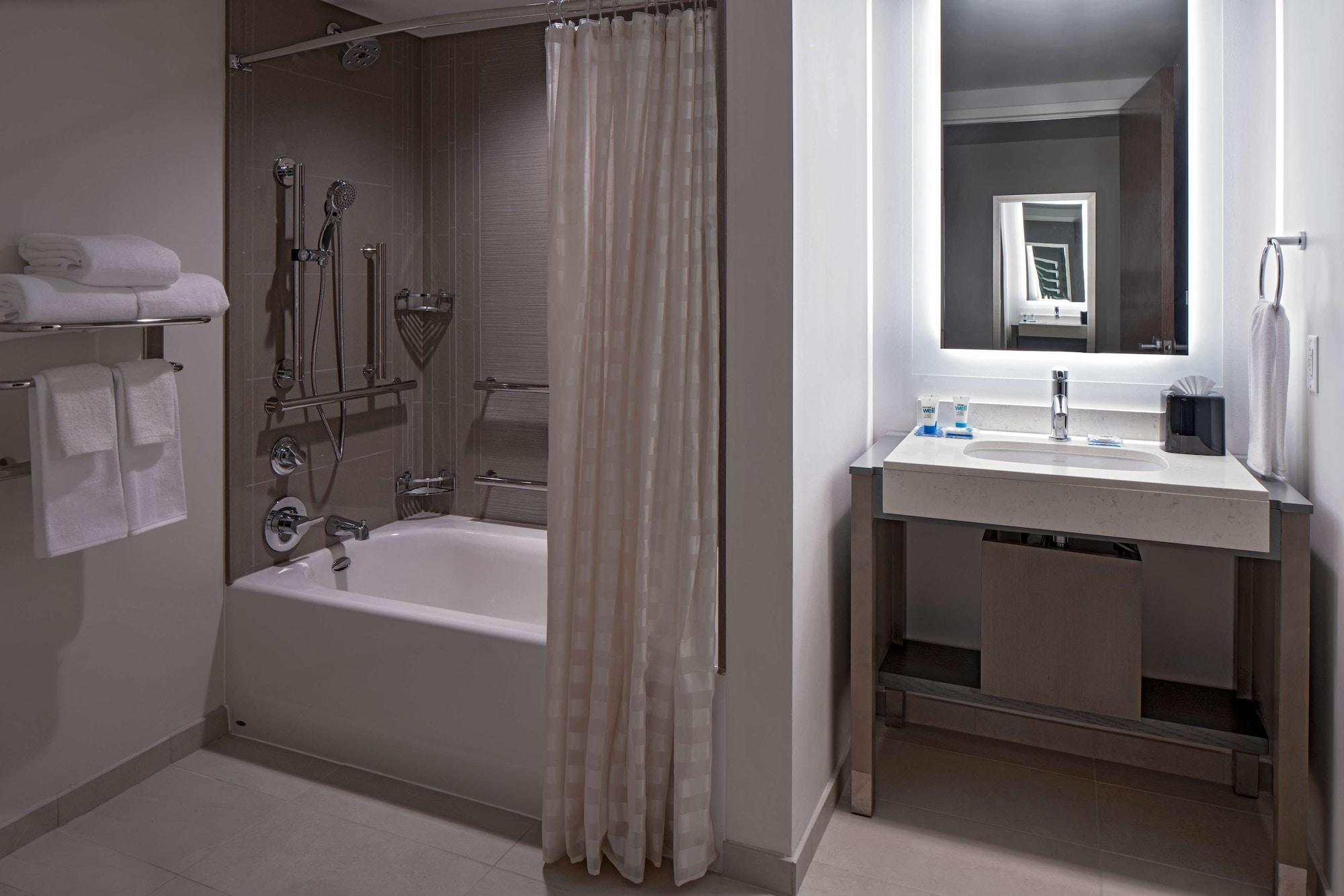 מלון Hyatt House Indianapolis Downtown מראה חיצוני תמונה